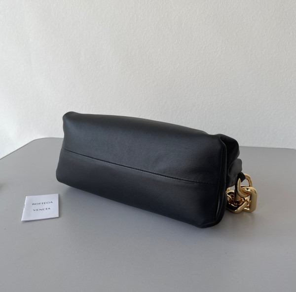 [FREE SHIPPING] BOTTEGA VENETA THE CHAIN POUCH