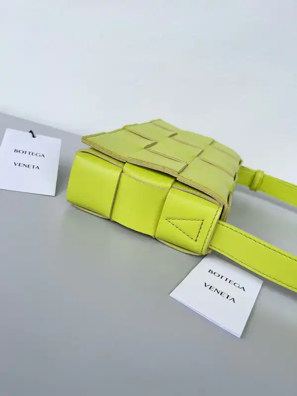 BOTTEGA VENETA CASSETTE