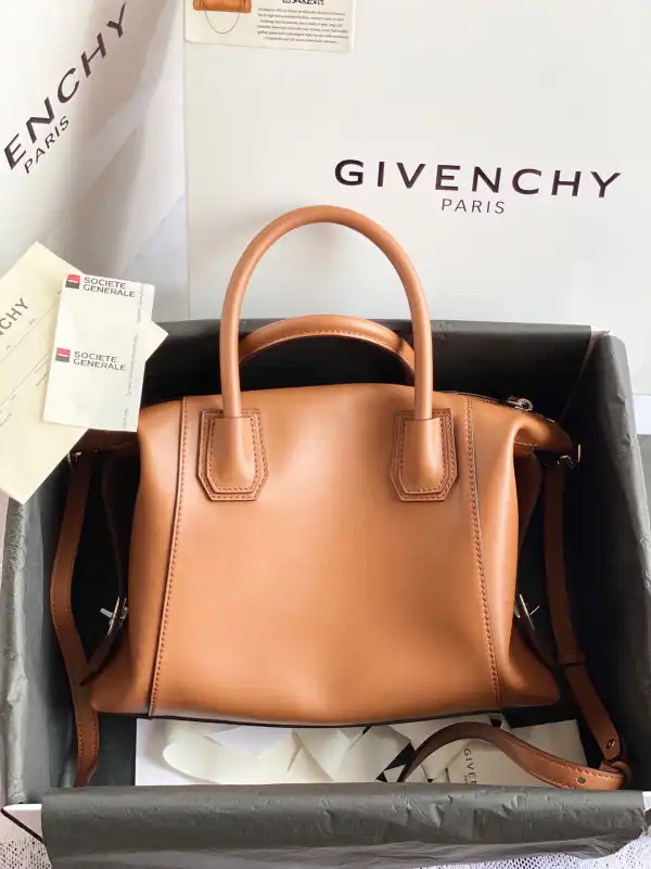 Yupoo bagsoffer GIENVCHY ANTIGONA SOFT