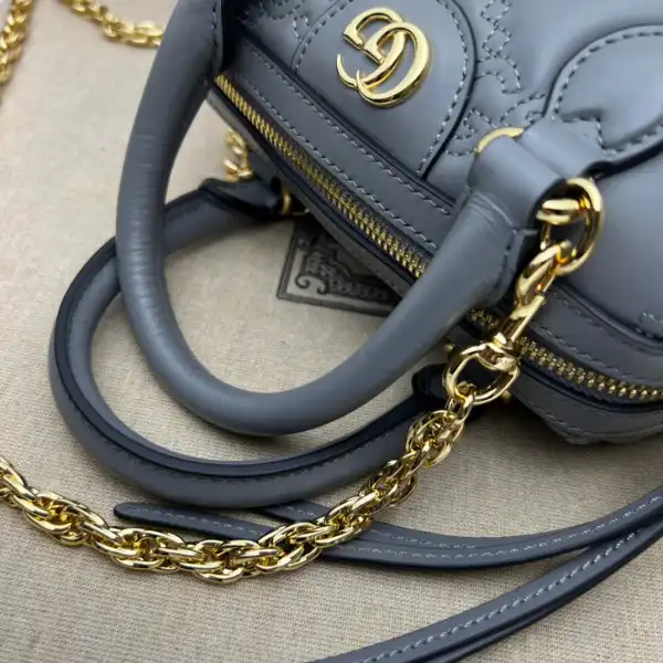 GUCCI GG matelassé leather top handle bag