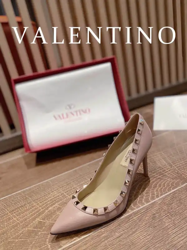 Bagsoffer yupoo VALENTINO ROCKSTUD HIGH HEELS