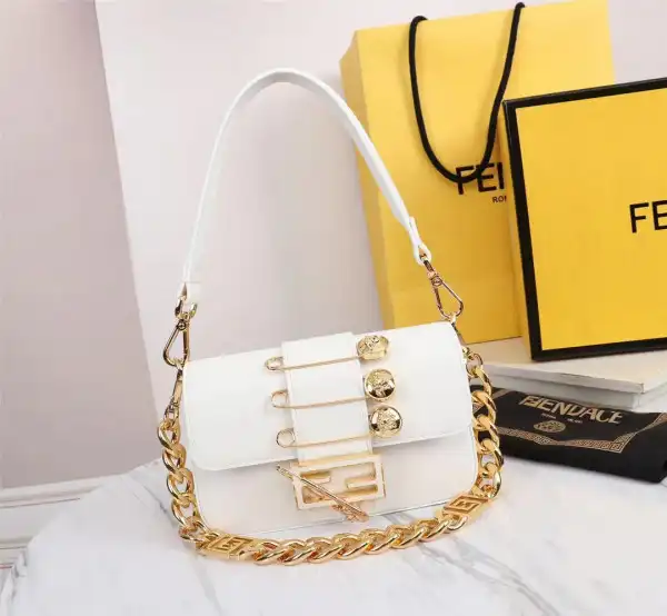 Frstbag ru FENDI Brooch mini baguette