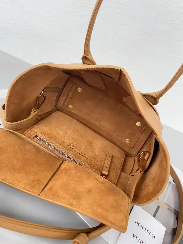 BOTTEGA VENETA MINI ARCO