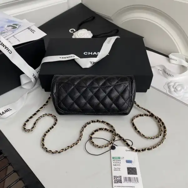 CHANEL GLASSES CASE WITH CHANELASSIC CHAIN