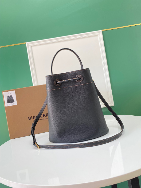 HOT SALE BURBERRY Small TB Bucket Bag