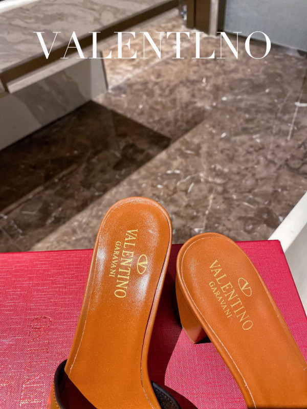 HOT SALE VALENTINO VLOGO SIGNATURE SLIDE SANDAL