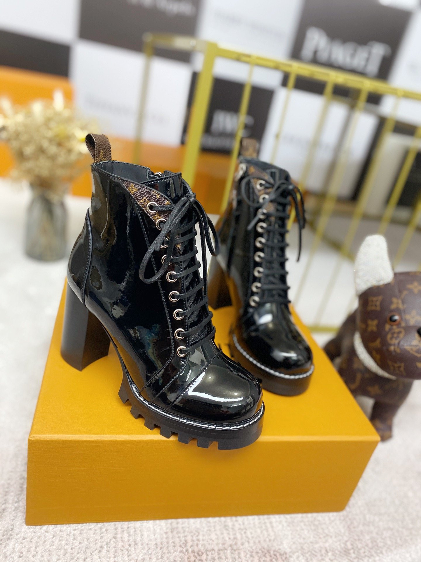 HOT SALE LOUIS VUITTON STAR TRAIL ANKLE BOOT