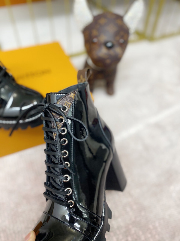 HOT SALE LOUIS VUITTON STAR TRAIL ANKLE BOOT