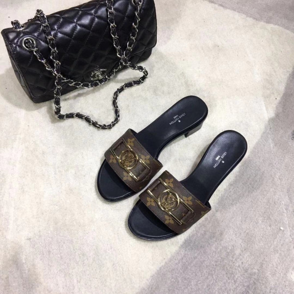 HOT SALE LOUIS VUITTON LOCK IT MULE