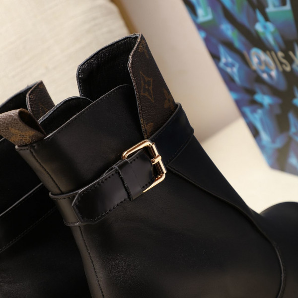 HOT SALE LOUIS VUITTON STAR TRAIL ANKLE BOOT