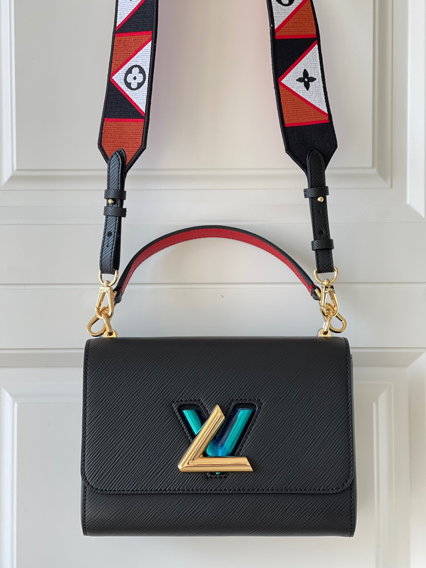 HOT SALE LOUIS VUITTON TWIST MM