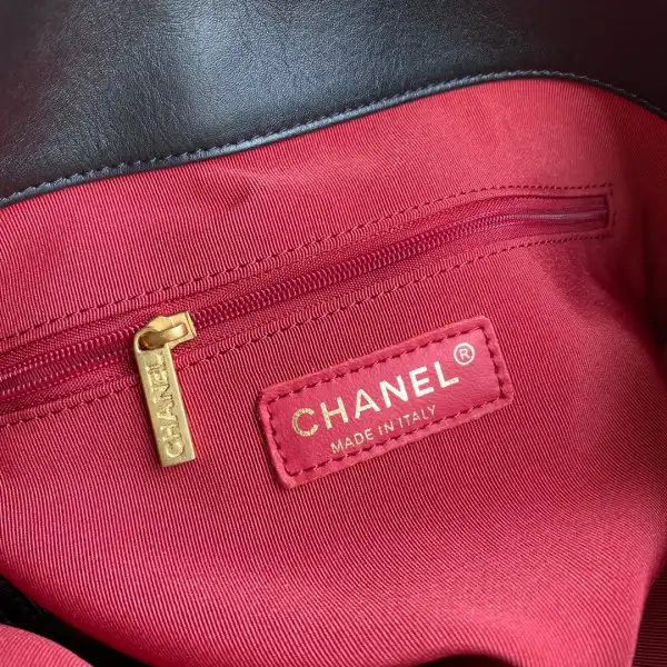 First bag ru CHANEL SHOPPING BAG