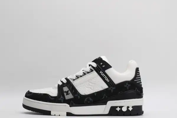 LOUIS VUITTON TRAINER SNEAKER