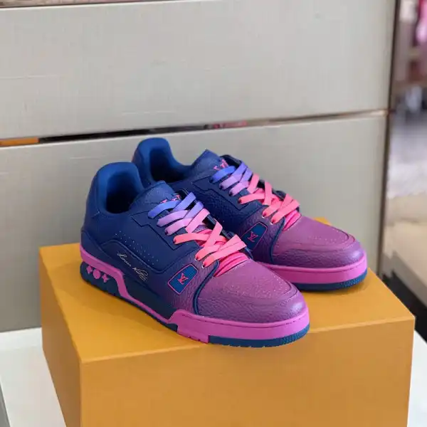 Bagsoffer LOUIS VUITTON TRAINER SNEAKER