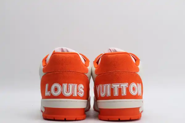 First bag ru LOUIS VUITTON TRAINER SNEAKER