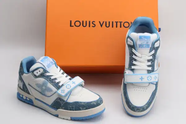 First bag ru LOUIS VUITTON TRAINER SNEAKER