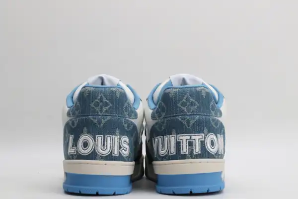 First bag ru LOUIS VUITTON TRAINER SNEAKER