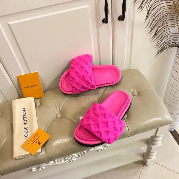 LOUIS VUITTON POOL PILLOW COMFORT MULE