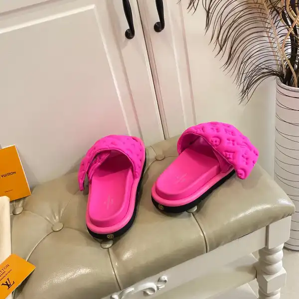 LOUIS VUITTON POOL PILLOW COMFORT MULE