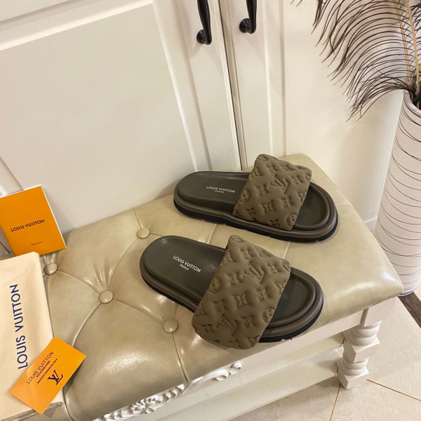 HOT SALE LOUIS VUITTON POOL PILLOW COMFORT MULE