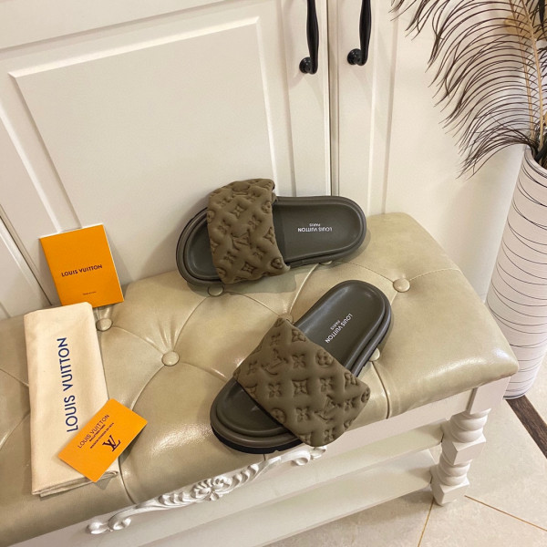 HOT SALE LOUIS VUITTON POOL PILLOW COMFORT MULE