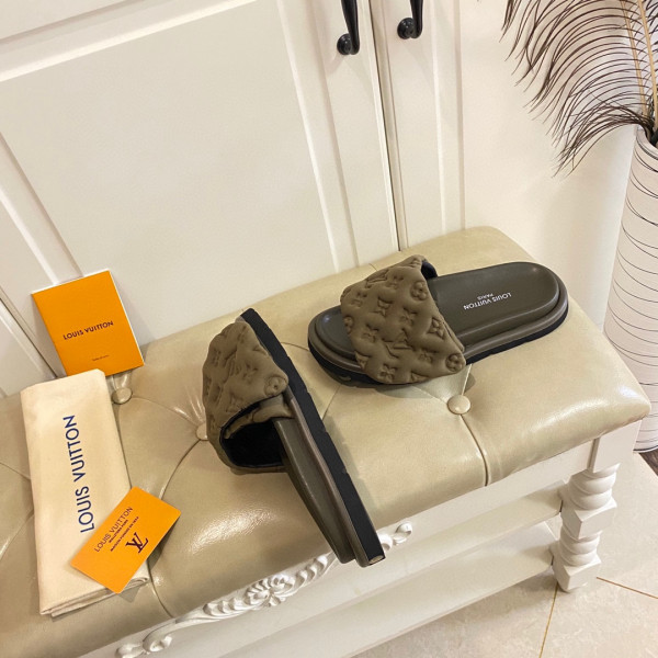 HOT SALE LOUIS VUITTON POOL PILLOW COMFORT MULE