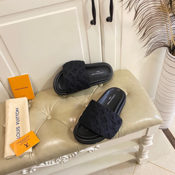 HOT SALE LOUIS VUITTON POOL PILLOW COMFORT MULE