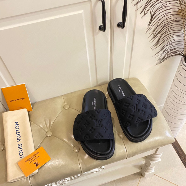 HOT SALE LOUIS VUITTON POOL PILLOW COMFORT MULE