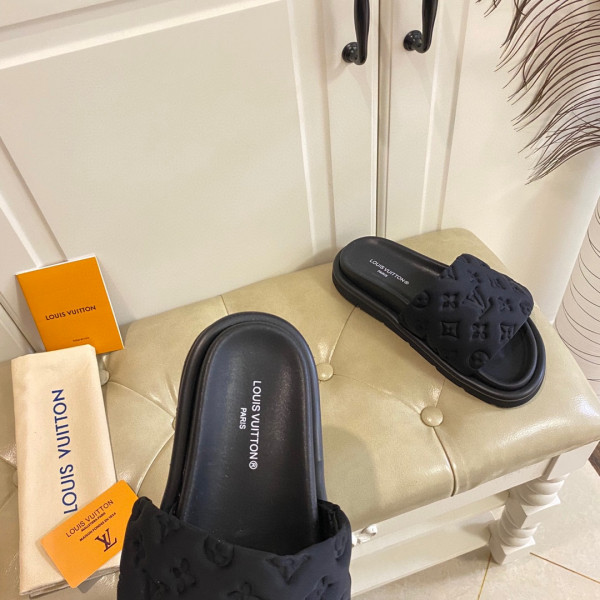 HOT SALE LOUIS VUITTON POOL PILLOW COMFORT MULE