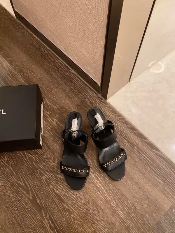 CHANEL SANDAL