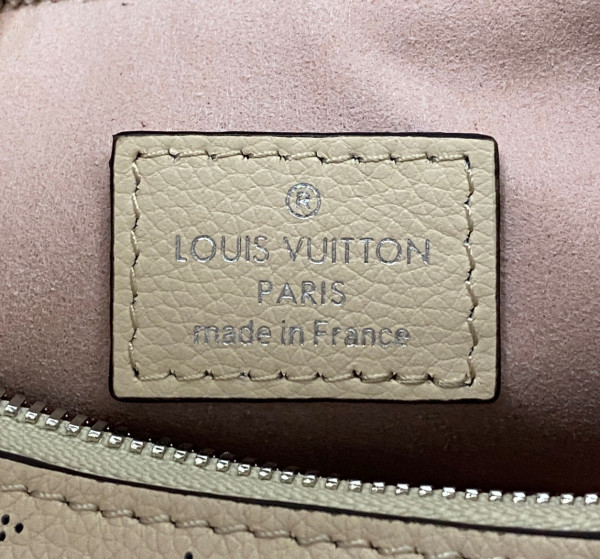 HOT SALE LOUIS VUITTON WHY KNOT PM