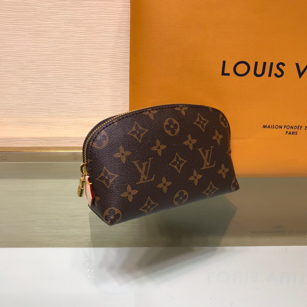 [FREE SHIPPING] LOUIS VUITTON COSMETIC POUCH