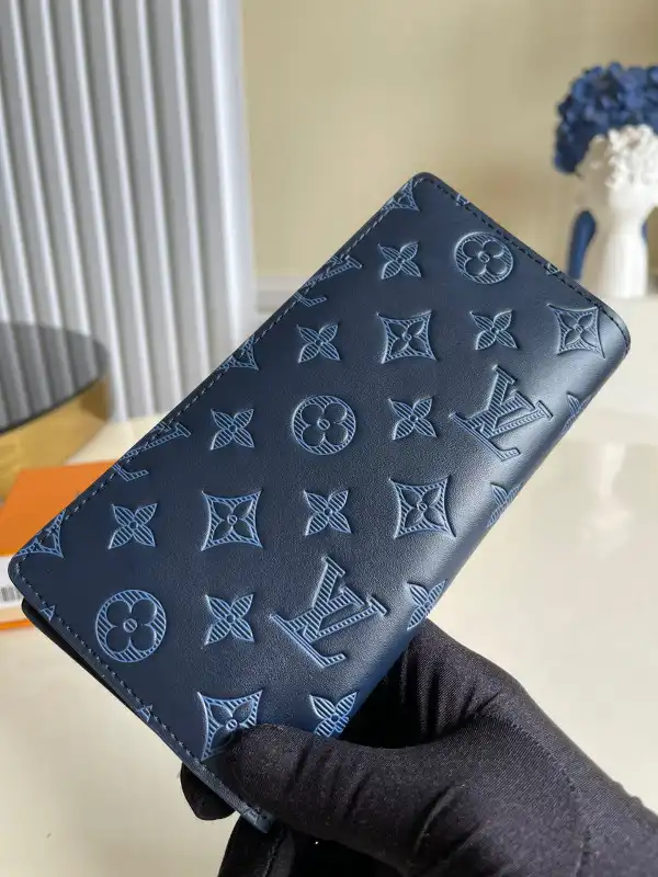 LOUIS VUITTON BRAZZA WALLET