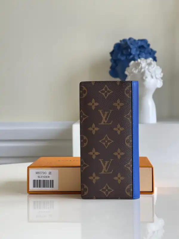 First bag ru LOUIS VUITTON BRAZZA WALLET