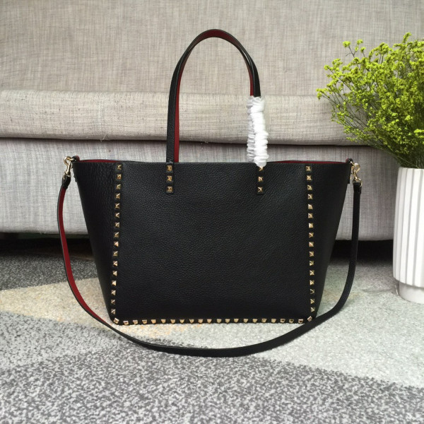 HOT SALE VALENTINO MEDIUM GRAIN CALFSKIN LEATHER ROCKSTUD BAG