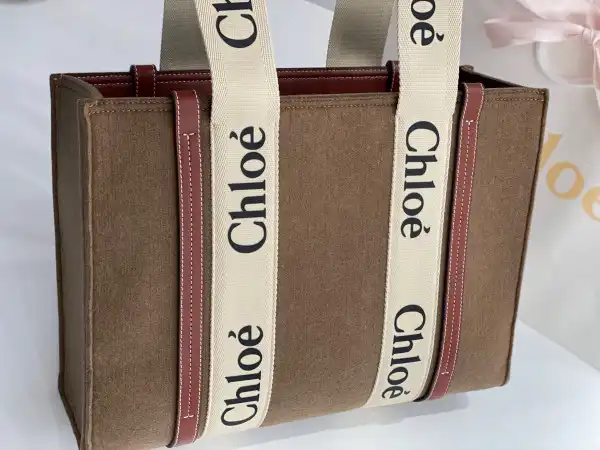 CHLOÉ medium woody tote bag