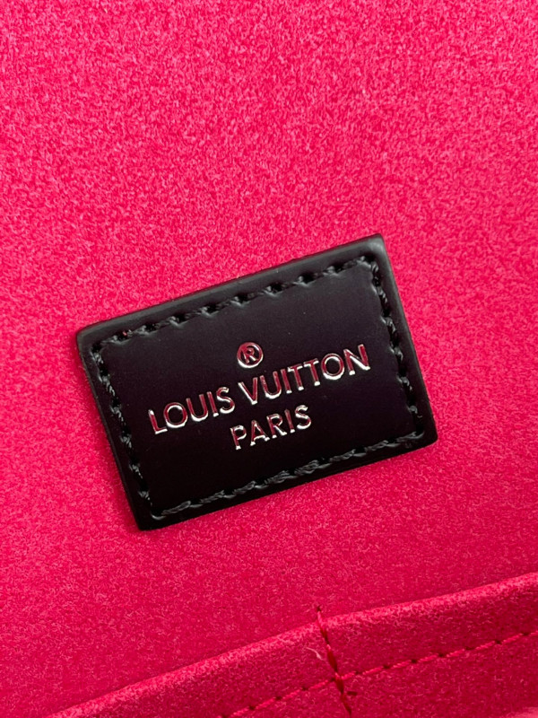 LOUIS VUITTON CLUNY BB