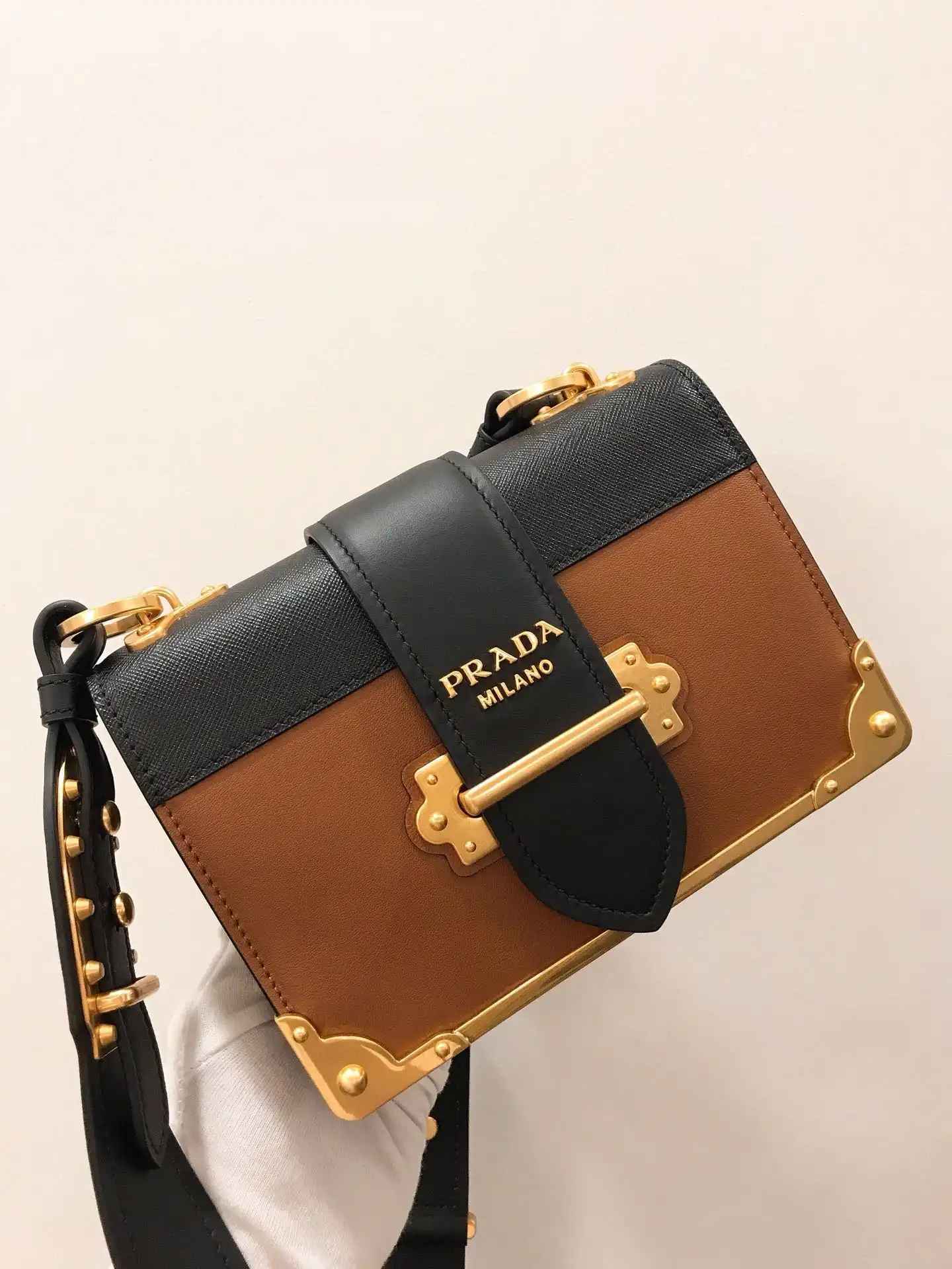 PRADA CAHIER LEATHER SHOULDER BAG