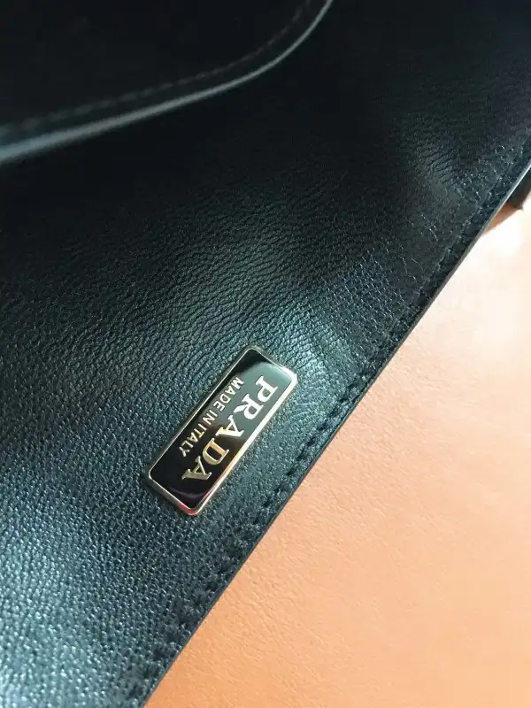 PRADA CAHIER LEATHER SHOULDER BAG