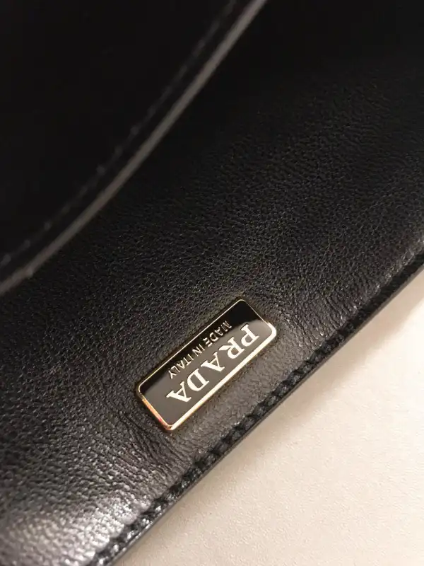 PRADA CAHIER LEATHER SHOULDER BAG