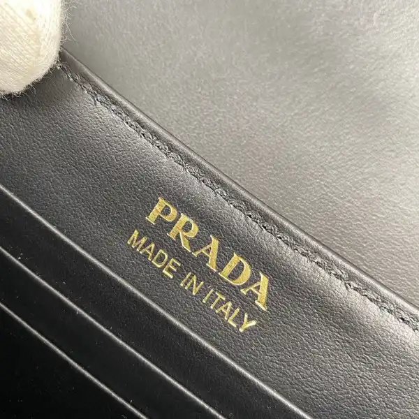 Bagsoffer PRADA Saffiano Leather