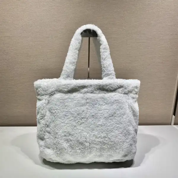 Bagsoffer PRADA Terry tote bag