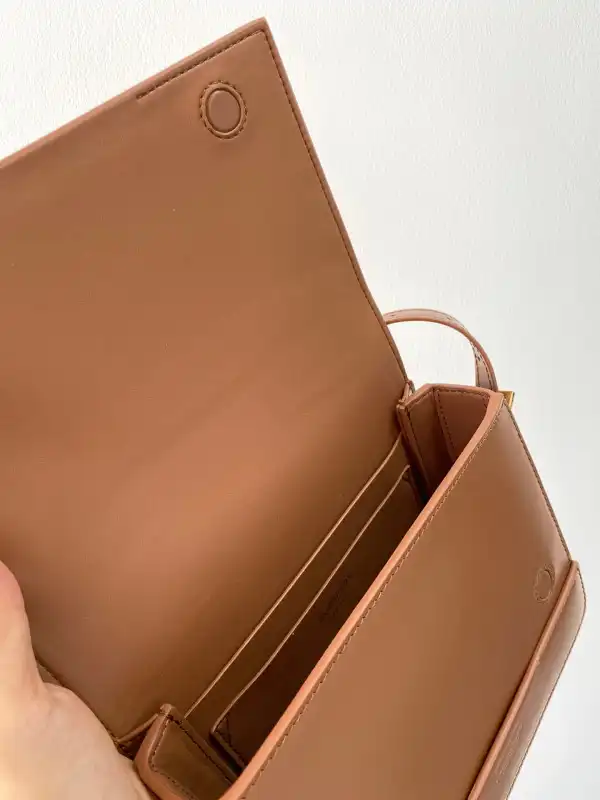 BURBERRY Small Leather Grace Bag