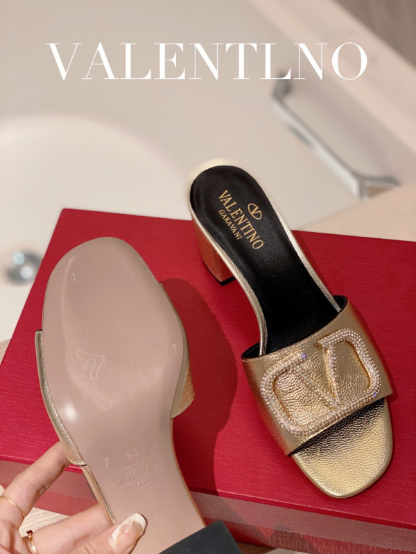 HOT SALE VALENTINO VLOGO SIGNATURE SLIDE SANDAL