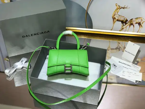 Bagsoffer BALENCIAGA HOURGLASS