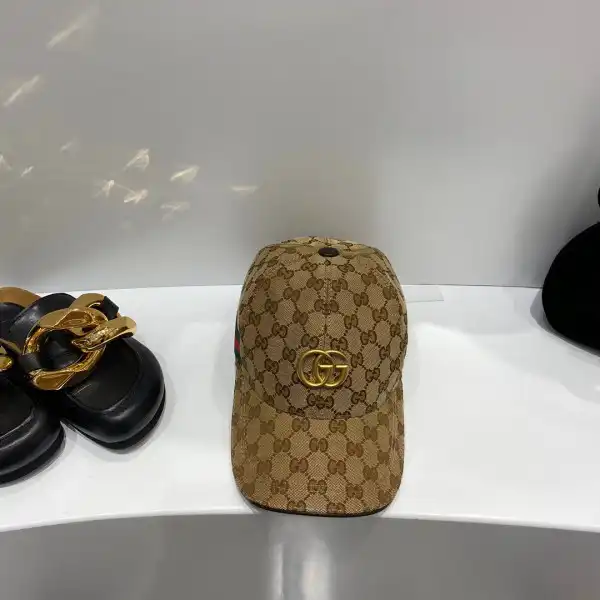 First bag ru GUCCI HAT