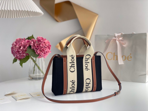 HOT SALE CHLOÉ small woody tote bag