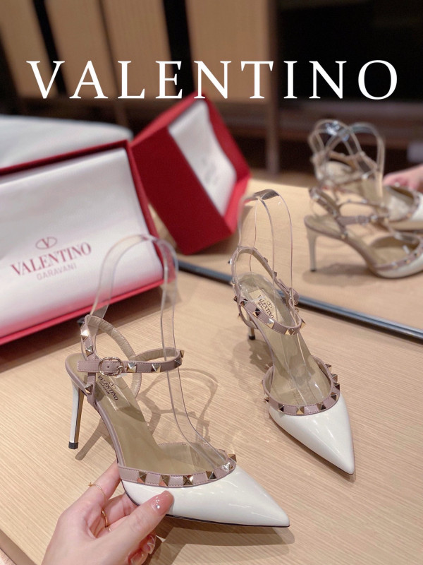 HOT SALE VALENTINO ROCKSTUD SANDAL