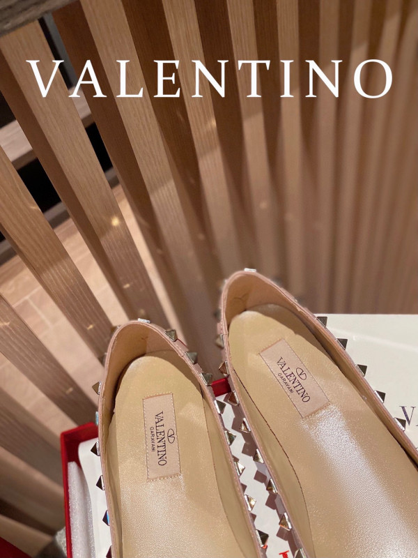 [FREE SHIPPING] VALENTINO ROCKSTUD FLAT