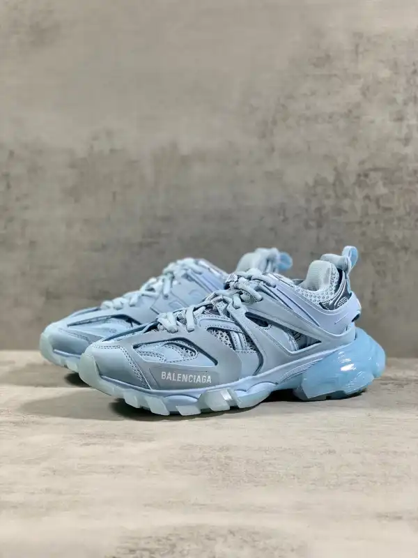 BALENCIAGA TRACK